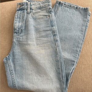 Zara Light Blue Denim Jeans. Girlfriend/Straight Fit